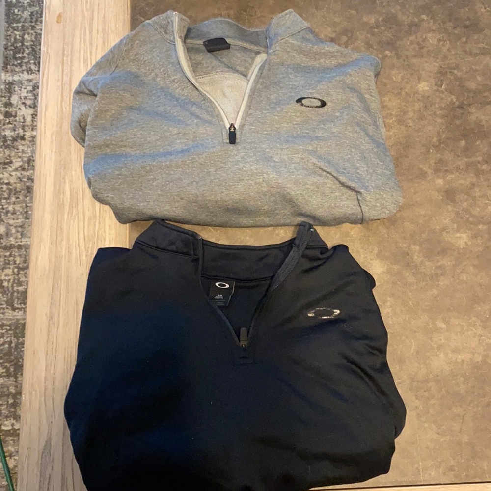 Oakley 1/4 zip sweaters